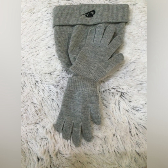 Nike gray with black logo hat and glove set unisex youth NWT - Picture 2 of 9